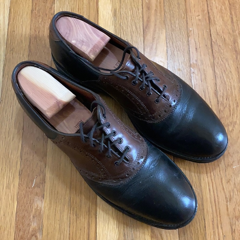 Allen Edmonds 10.5 narrow links brown and black